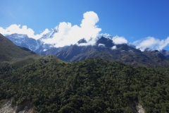 En del av Kantega (6782 m) från leden, EBC-trekken mellan Tengboche och Dingboche.