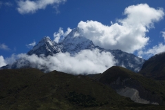 Ofattbart vackra Ama Dablam (6812 m), EBC-trekken mellan Tengboche och Dingboche.