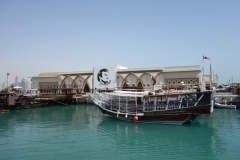 Dhower i hamnen i Doha.