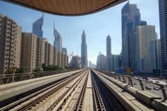 V.I.P-plats på tåget genom djungeln av skyskrapor, Dubai.