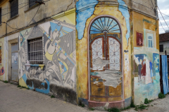Graffiti på husfasad i Durrës.