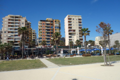 Strandpromenaden i Durrës.