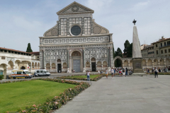 Basilica di Santa Maria Novella, Piazza di Santa Maria Novella.