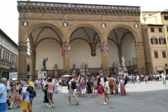 Loggia dei Lanzi, Piazza della Signoria, Florens.