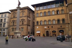 Column of Justice, Piazza di Santa Trinita, Florens.