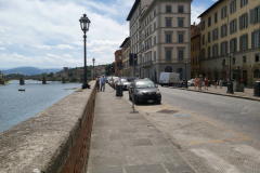 Promenad längs floden Arno, Florens.