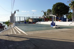 Basketplanen vid Parque Monseñor Próspero Penados del Barrio, Isla de Flores.