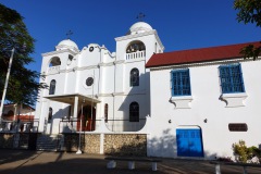 Catedral de Nuestra Señora de Los Remedios, Parque Monseñor Próspero Penados del Barrio, Isla de Flores.