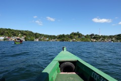 På båten från Isla de Flores till San Miguel.