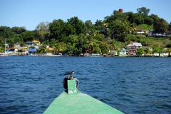 På båten från Isla de Flores till San Miguel.