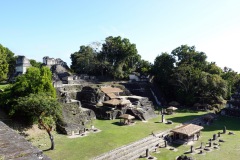 Utsikten från Templo II, Plaza Central, Tikal.