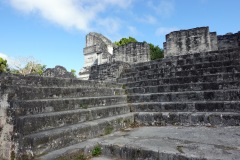 Byggnader i Acrópolis del Norte, Plaza Central, Tikal.