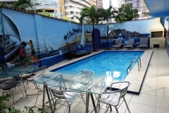 Poolen på mitt hotell i Meireles, Fortaleza.