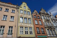 Fasader längs Długa-gatan, gamla stan, Gdańsk.