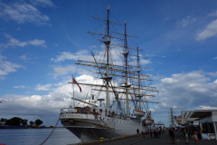 Tremastade fullriggaren Dar Pomorza byggd år 1909. hamnen i Gdynia.