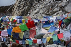 Böneflaggor i närheten av Everest Base Camp.