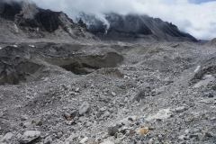 Vy över Khumbu-glaciären i riktning mot Gorak Shep.