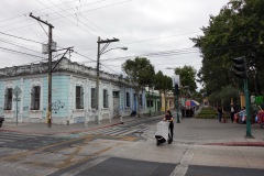 Gatuscen i korsningen 6A Avenida-3A Calle (vid Parque San Sebastián), Zona 1, Guatemala City.