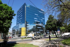 Promenaden längs Avenida La Reforma som skär mellan Zona 9 och Zona 10, Guatemala City.