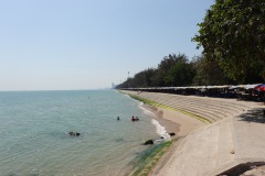 Stranden i sydlig riktning från Cha-Am View Point, Cha-Am.