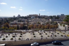 Vandringen på muren runt gamla staden mellan Jaffa Gate och Lion’s Gate, Jerusalem.