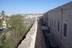 Vandringen på muren runt gamla staden mellan Jaffa Gate och Lion’s Gate, Jerusalem.