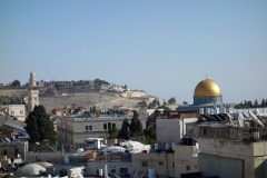 Vandringen på muren runt gamla staden mellan Jaffa Gate och Lion’s Gate, Jerusalem.