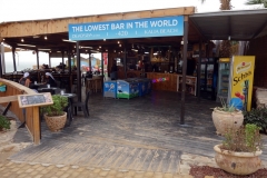 The lowest bar in the world, Kalya Beach, Döda havet.