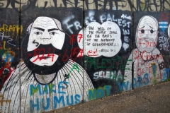 Muren som skiljer Västbanken från Israel vid Checkpoint 300, Betlehem.