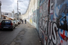 Muren som skiljer Västbanken från Israel vid Checkpoint 300, Betlehem.