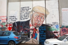 Muren som skiljer Västbanken från Israel vid Checkpoint 300, Betlehem.