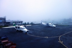 Tenzing-Hillary airport tidigt i morse.