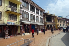 Arkitekturen på området vid Boudhanath stupa, Katmandu.