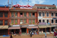 Arkitekturen på området vid Boudhanath stupa, Katmandu.