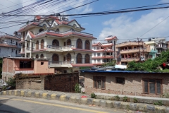 Promenaden genom östra delarna av Katmandu från Boudhanath stupa till Pashupatinath.