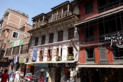 Arkitekturen längs berömda Freak Street, Katmandu.