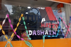 Den 15 dagar långa högtiden Dashain firas just nu i Katmandu. Det är den största festivalen i Nepal.