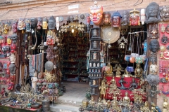 Souvenirförsäljning på Swayambhunath-komplexet, Katmandu.