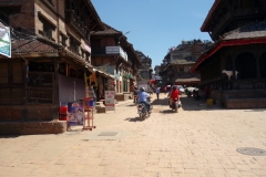 Gatuscen vid Dattatraya Tol, Bhaktapur.