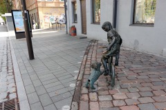 Skulptur längs Vilniaus gatvė, Kaunas.