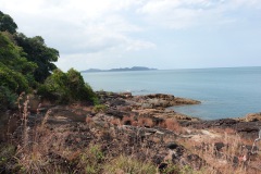 Koh Phayam sedd från Ao Kai Tao nature trail, Koh Chang.