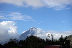 Mount Mayon från Balai Tinay Guesthouse, Legazpi City.