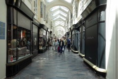 Burlington Arcade längs gatan Piccadilly, Mayfair.