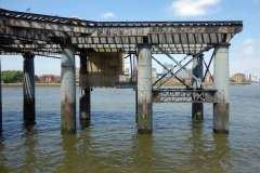 Konstruktion över Themsen med Isle of Dogs i bakgrunden, Greenwich.