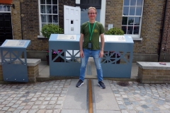 Stefan på nollmeridianen, Meridian Courtyard, Royal Observatory, Greenwich Park.