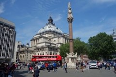Crimea and Indian Mutiny memorial med Methodist Central Hall i bakgrunden, Westminster.
