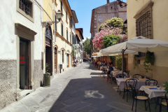 Gatuscen i centrala Lucca.