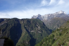 Ett sista foto på Kongde Ri (6187 m) från Namche Bazaar