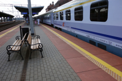 Tåget mot Warszawa (med stopp i Malbork) anländer, centralstationen i Gdańsk.