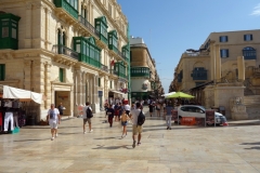 Triq ir-Repubblika innanför Valletta City Gate, Valletta.